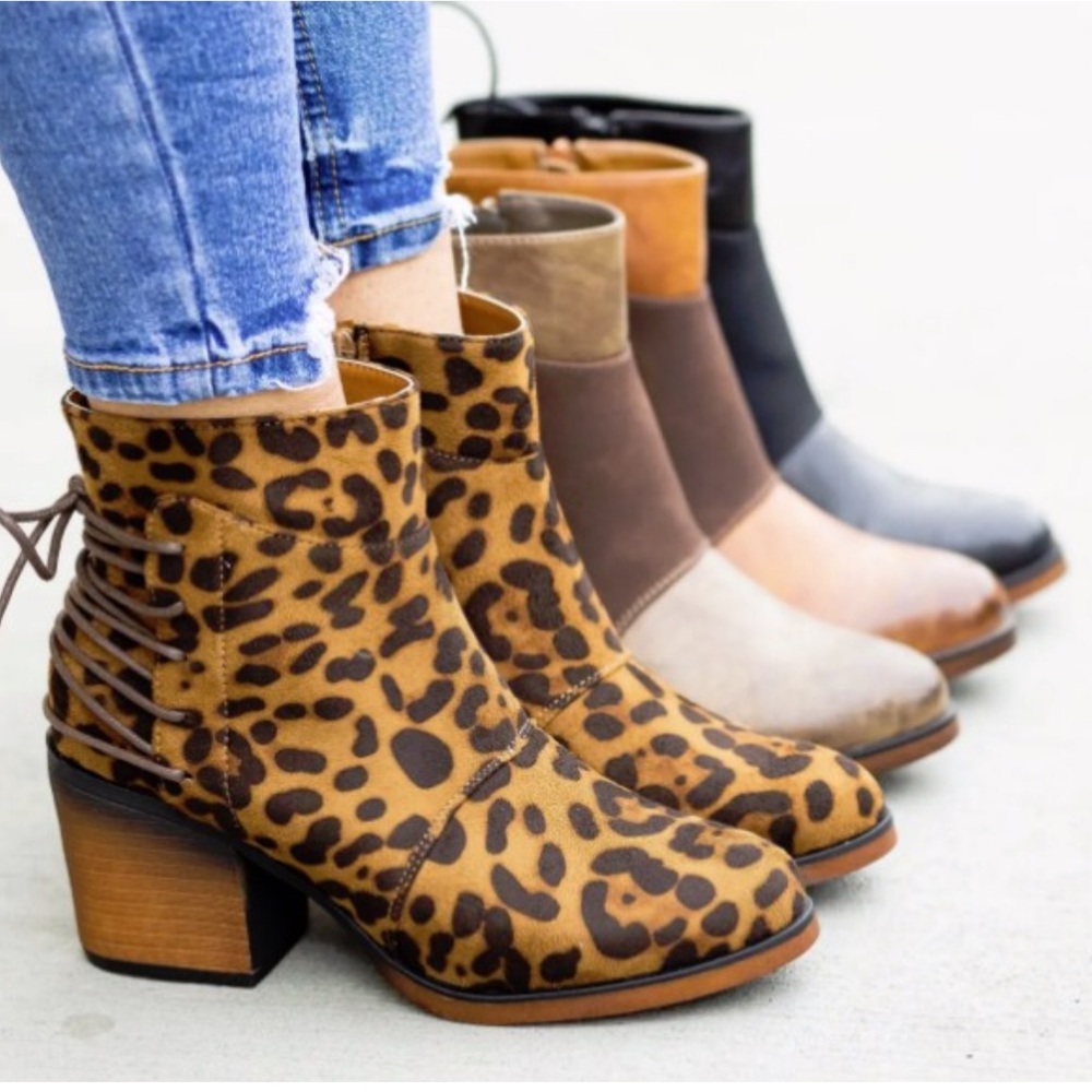 5⭐️LEOPARD Corset Tie-Up Booties - Shoe - Picture 2 of 3